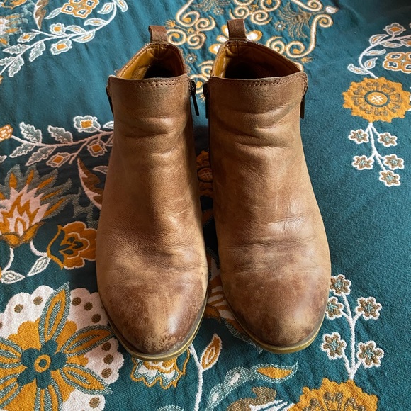 Lucky Brand Leather Ankle Booties - Picture 6 of 12